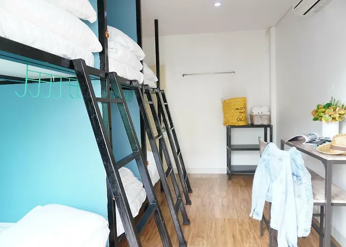Beebedz Hostel
